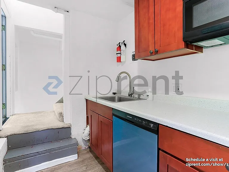 17815 8th Ave NE #A — Photo 4