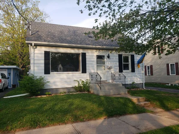 91 Jones St, Moncton, NB E1C 6J7