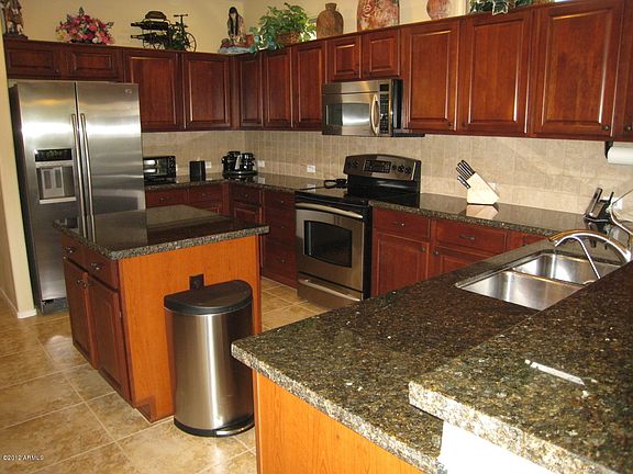 5th image of 16924 W Anasazi Ct