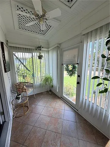 2 bed, 1.0 bath, 901 sqft, $2,000 — Photo 4