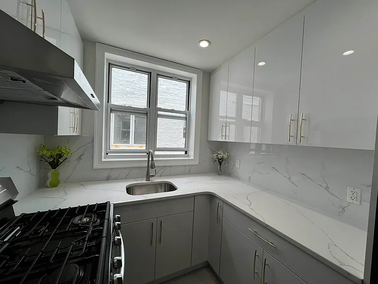 22 Tehama St #A — Photo 7