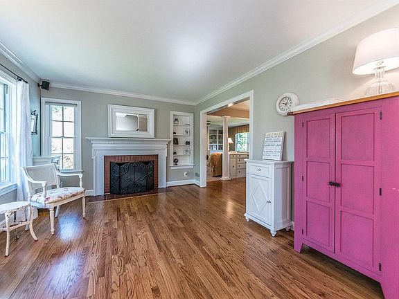 5th image of 1311 Iroquois Pl