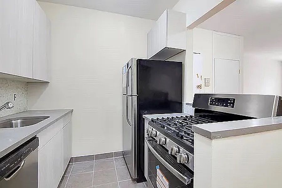 1st image of 414 E 119th St APT 4RW