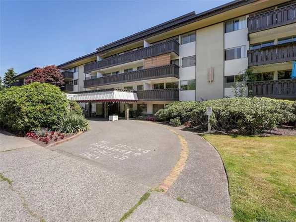 964 Heywood Ave S #212, Victoria, BC V8V 2Y5
