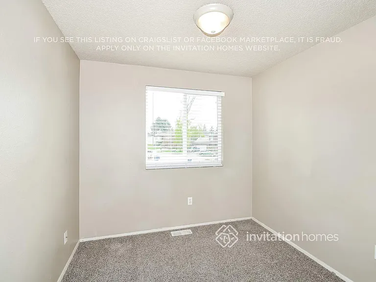 5069 37th St NE — Photo 13