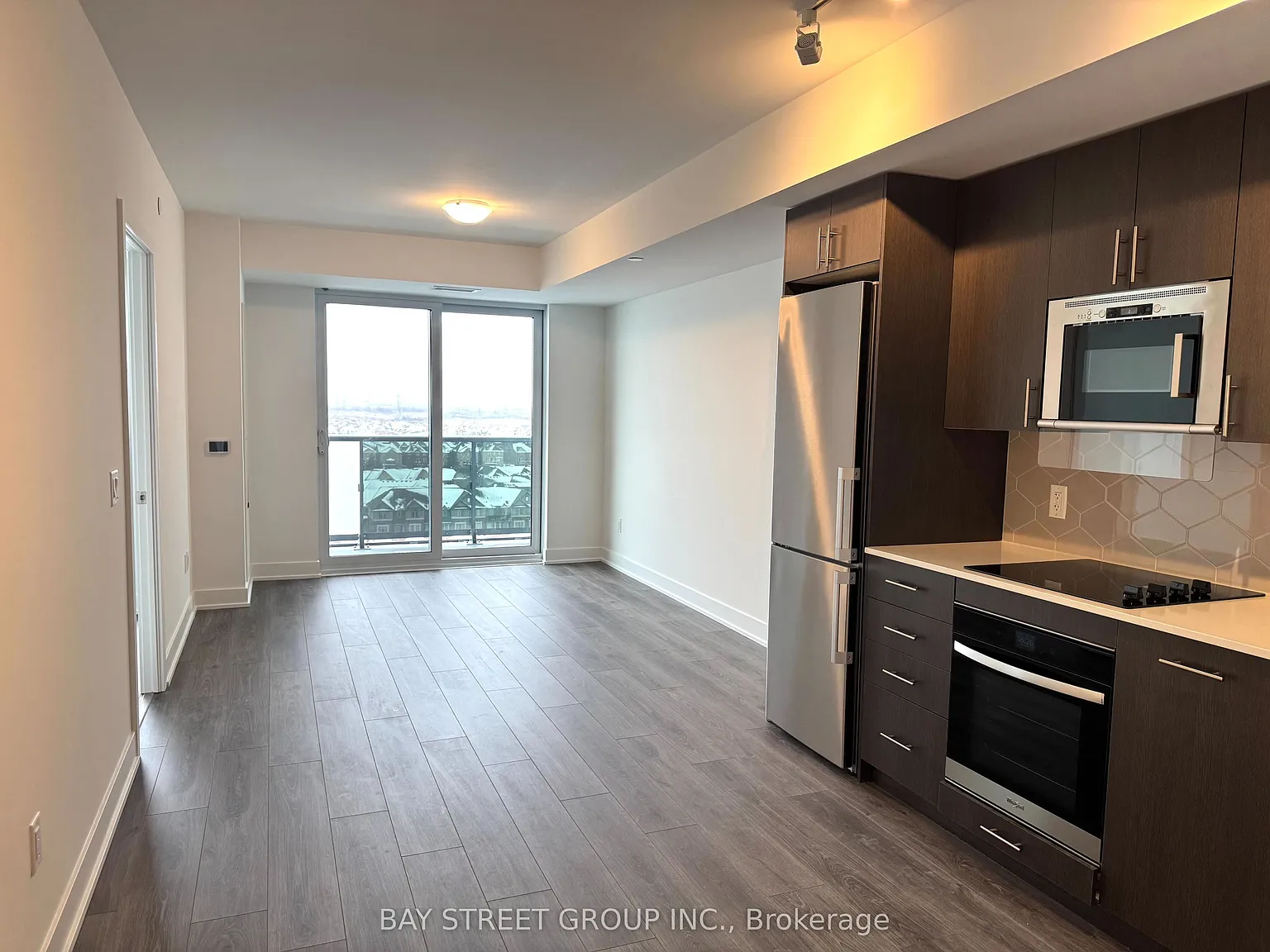 2 bed, $2,100 — Photo 4