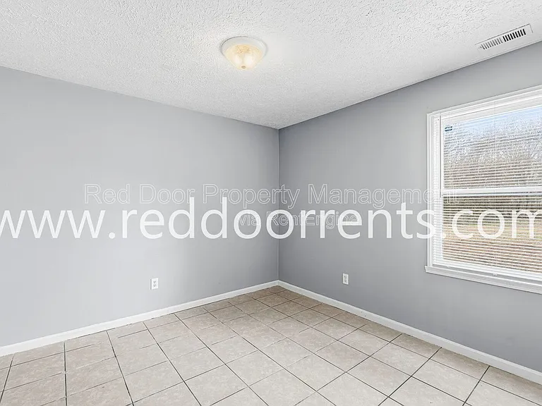 517 Gibbs St — Photo 14