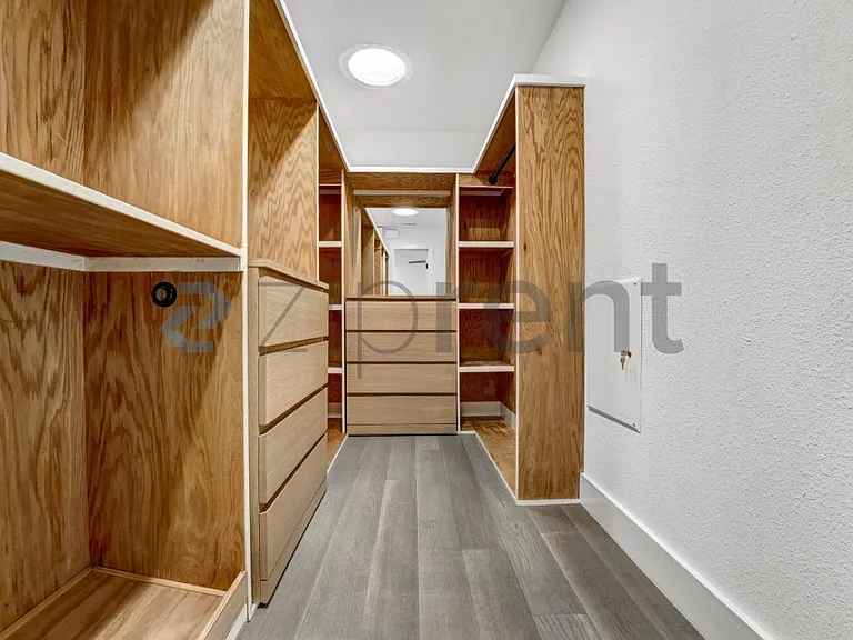 3600 Alexandria Dr — Photo 23