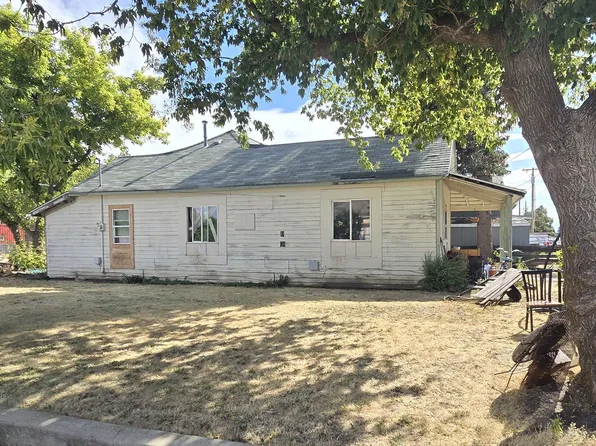 1503 R Ave, La Grande, OR 97850