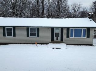 188 Laura Dr, Clinton, PA 15026