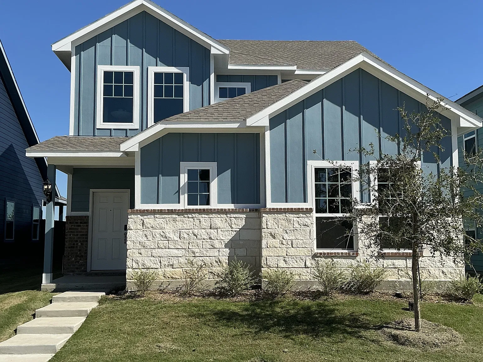 407 Pasque Rd — Photo 1