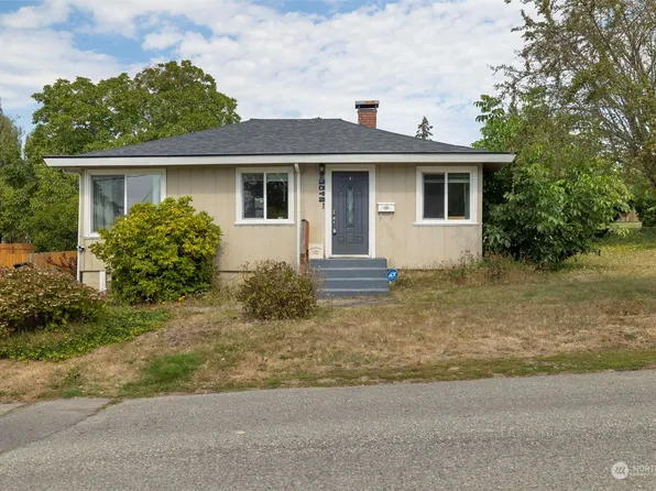 2042 E 18th St, Bremerton, WA 98310