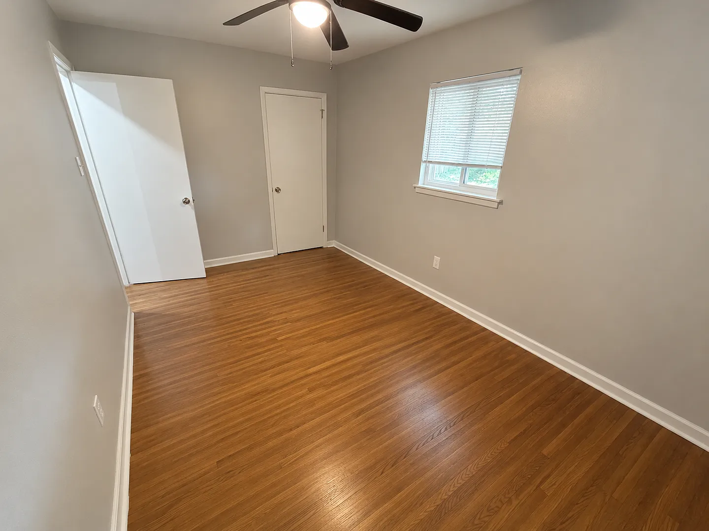 Charming 3-Bedroom Rental with Washer & Dryer Included! — Photo 4