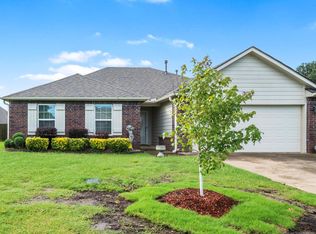 8074 Forrest Glenn Rd, Claremore, OK 74019