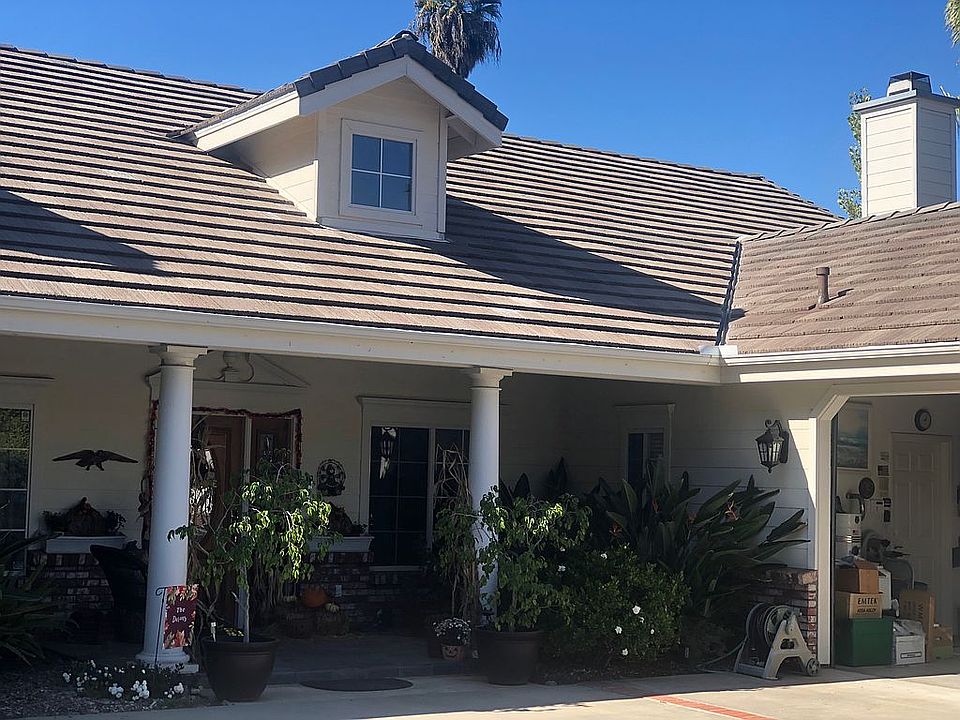 2nd image of 1221 Pleiades Dr