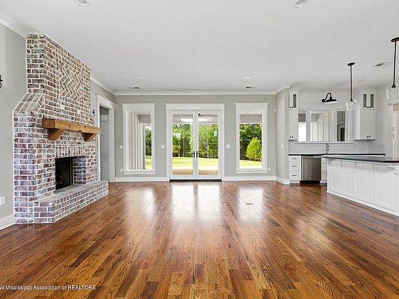 4th image of 3739 N Fossil Hill Dr