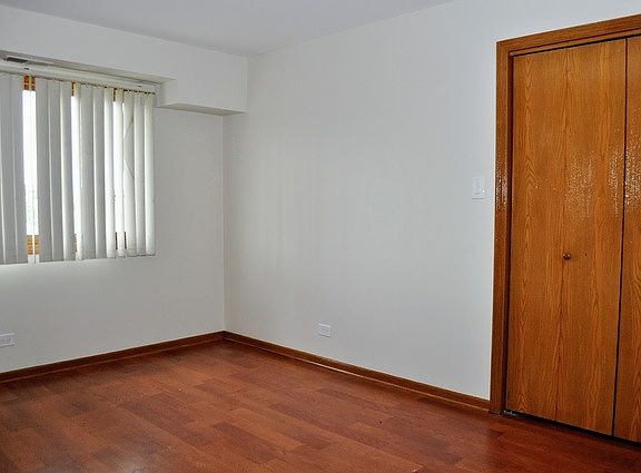 3rd image of 2463 S Archer Ave #3F