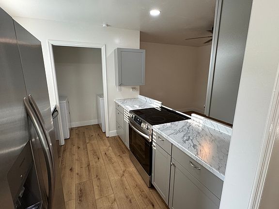 5th image of 414 S Market St #3