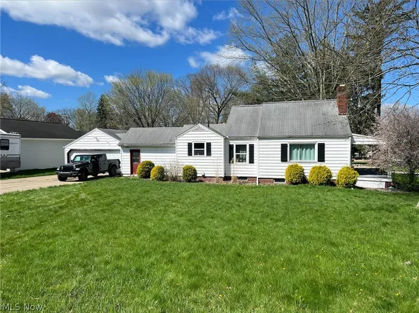 2504 Winton Pl NW, Canton, OH 44709