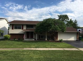 81 Lonsdale Rd, Elk Grove Village, IL 60007