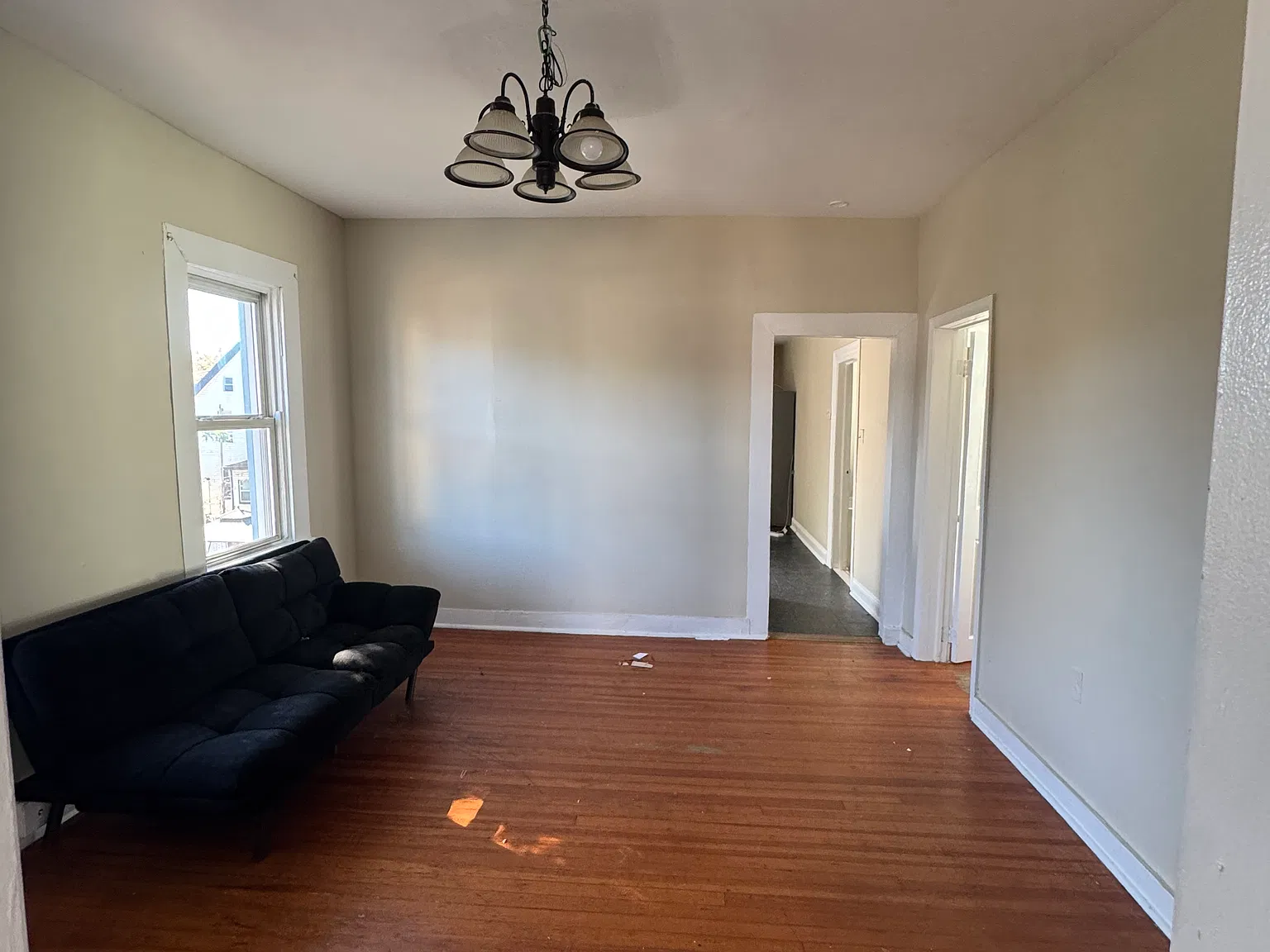 3 bed, $2,195 — Photo 1