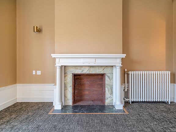 4th image of 888 Delaware Ave #H206