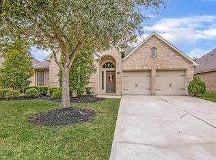 2810 Leafwood Ln, Pearland, TX 77584