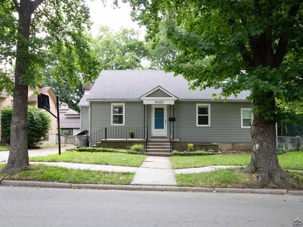 1622 E Wilman Ct, Emporia, KS 66801