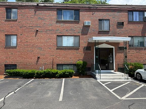 2nd image of 75 Nicholas Rd APT A