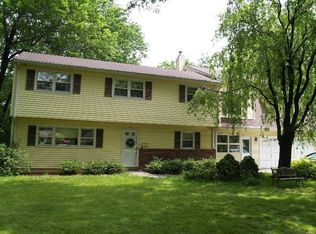 1 Hopping Ln, Florham Park, NJ 07932