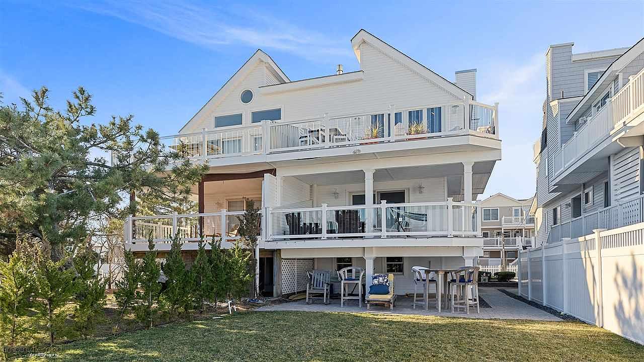 3014 Marine Pl Sea Isle City Nj 043 Zillow