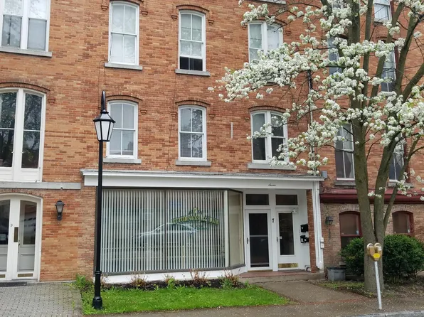 7 Court St, Auburn, NY 13021