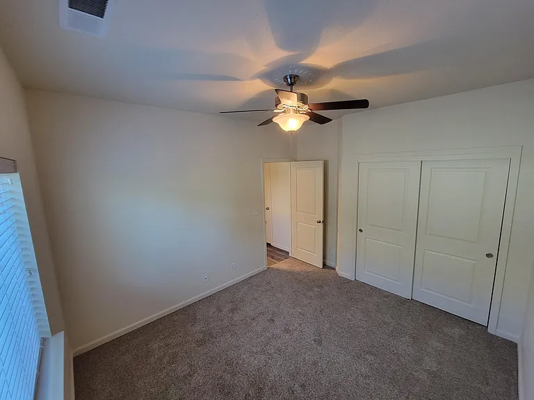 211 Danielson Ln — Photo 10