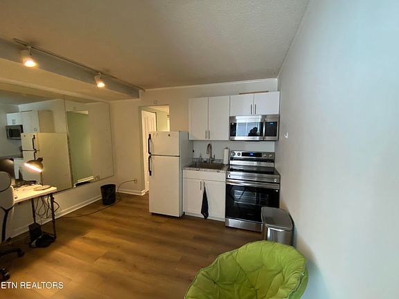 3rd image of 1700 Clinch Ave #503
