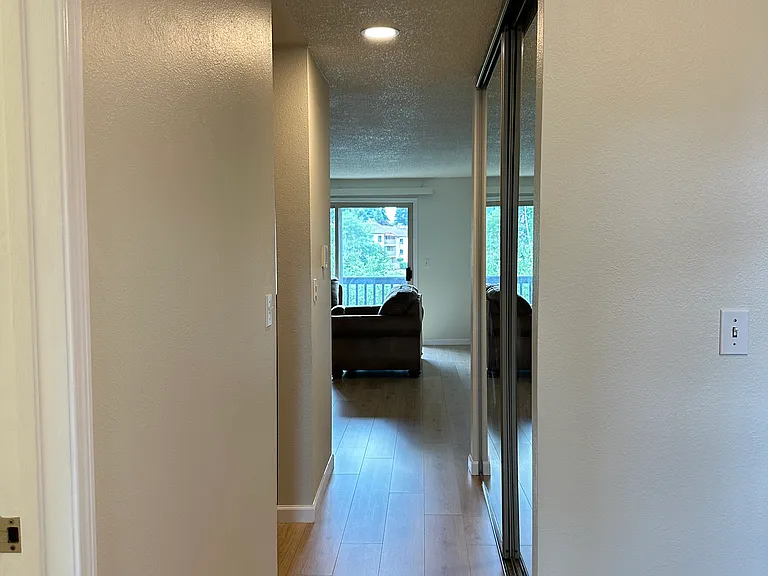 14th Ave S — Photo 6