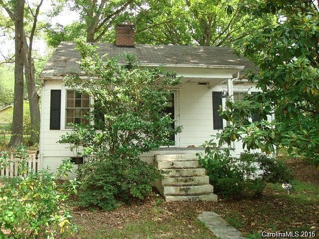 2nd image of 1220 Chronicle Ave