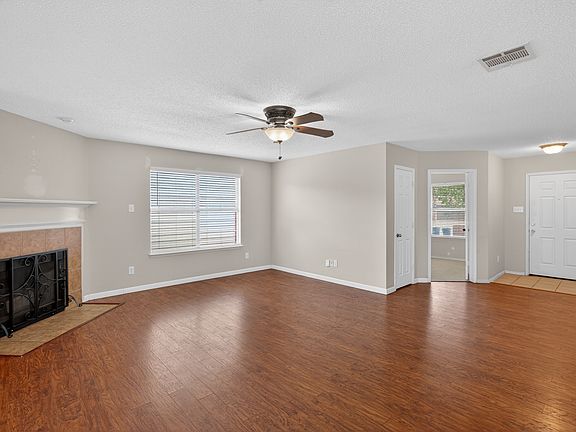 5th image of 361 Blairwood Dr