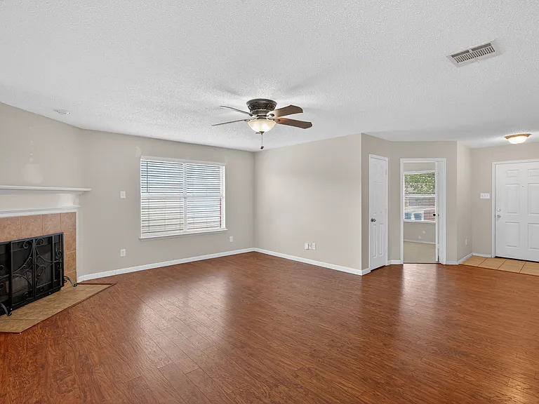 361 Blairwood Dr — Photo 5