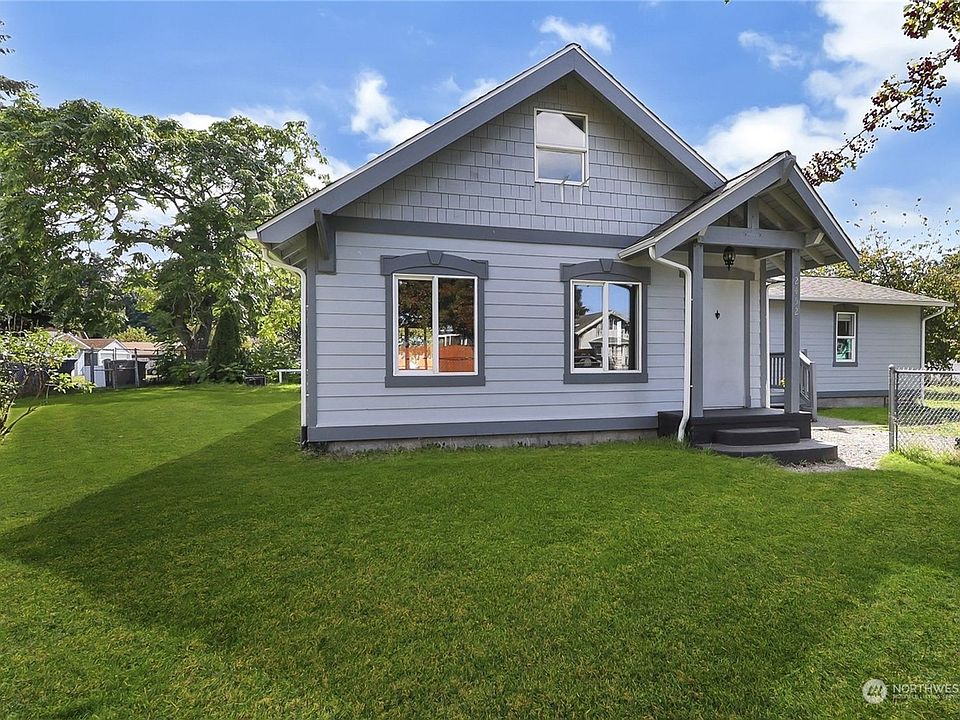 1st image of 2452 S 52nd St