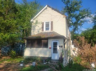 48 Jackson St, Roanoke Rapids, NC 27870