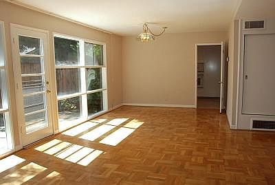 2nd image of 1543 Walnut Dr