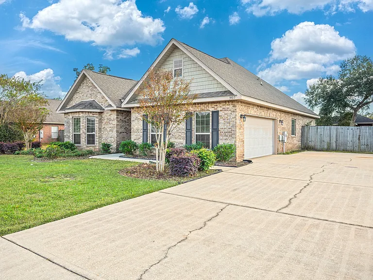 3927 Tuscany Way — Photo 19