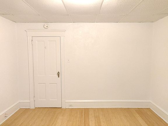 3rd image of 193 Zerby Ave APT 2L
