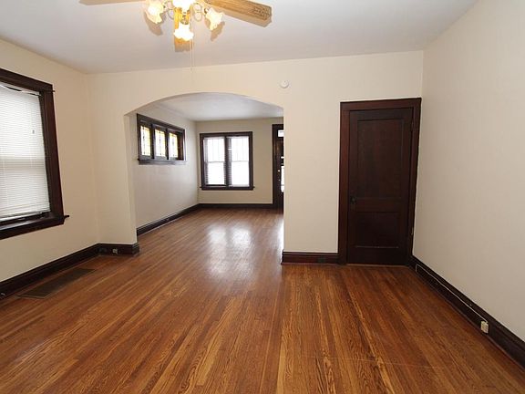 5th image of 4928 Holly Hills Ave #1F