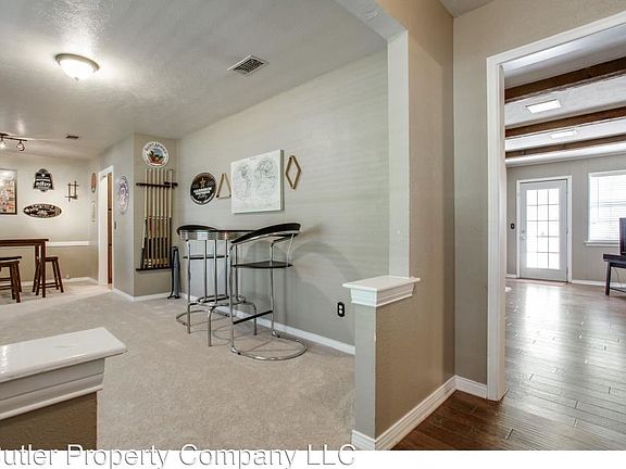 4th image of 2117 Northcrest Dr