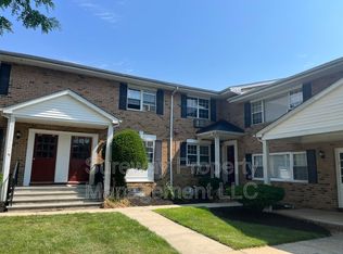 23 Old Millstone Dr UNIT 23, Hightstown, NJ 08520