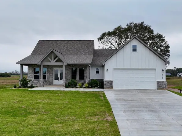 925 Buffalo Trl, Angleton, TX 77515