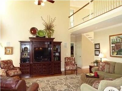 4th image of 2093 Turnberry Cir