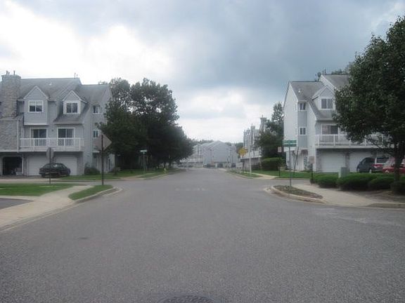 4th image of 1906 Schley Ave