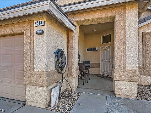 3rd image of 4513 Colonial Canyon St